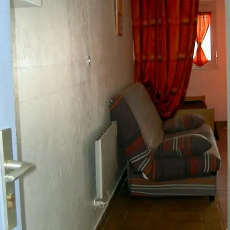 Cap D'agde, 1 Piece, 3 Personnes - Fr-1-249-75 Агд